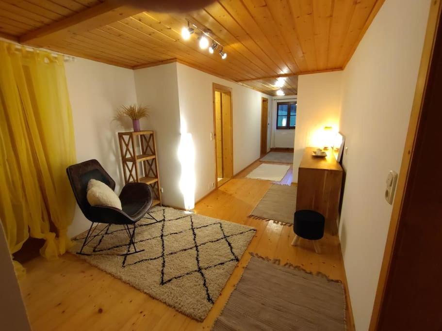 S'Rastl Direkt Mit Bergpanorama Apartment Grundlsee Exterior foto